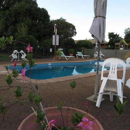 Bundaberg East Cabin And Tourist Park מראה חיצוני תמונה